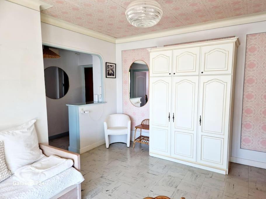 Cozy Studio, Sea View, Old Town, Near Beaches 昂蒂布 外观 照片