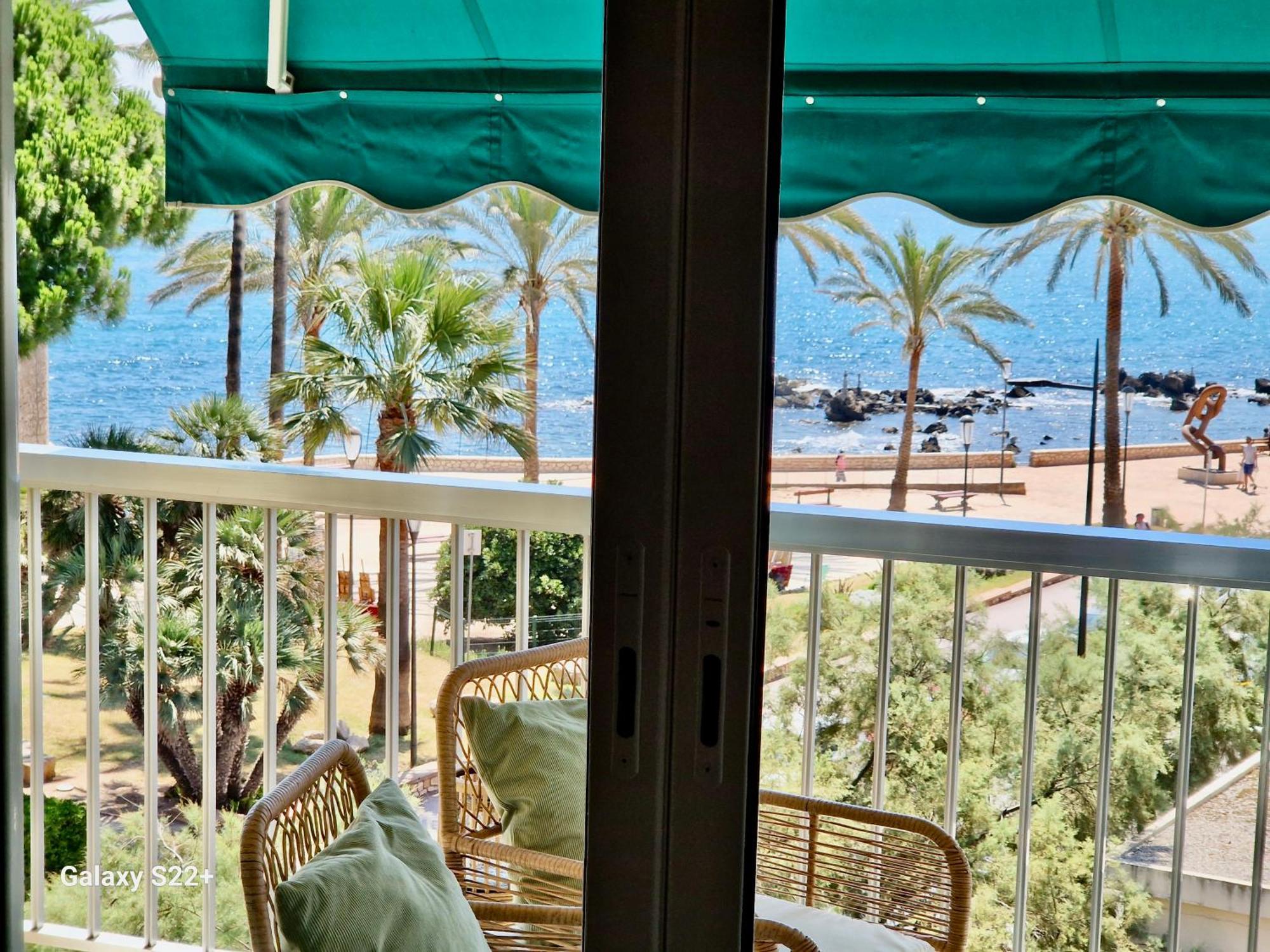 Cozy Studio, Sea View, Old Town, Near Beaches 昂蒂布 外观 照片