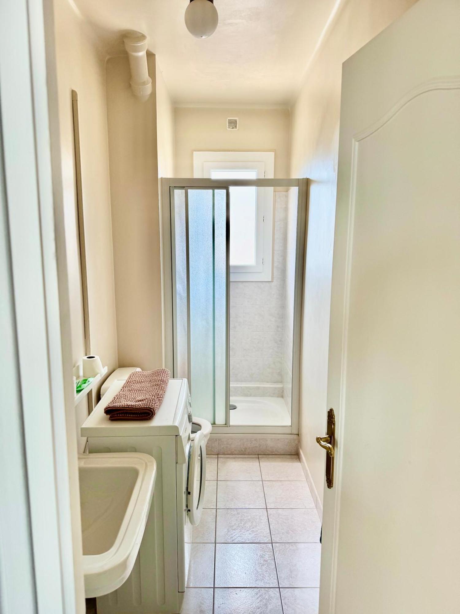 Cozy Studio, Sea View, Old Town, Near Beaches 昂蒂布 外观 照片