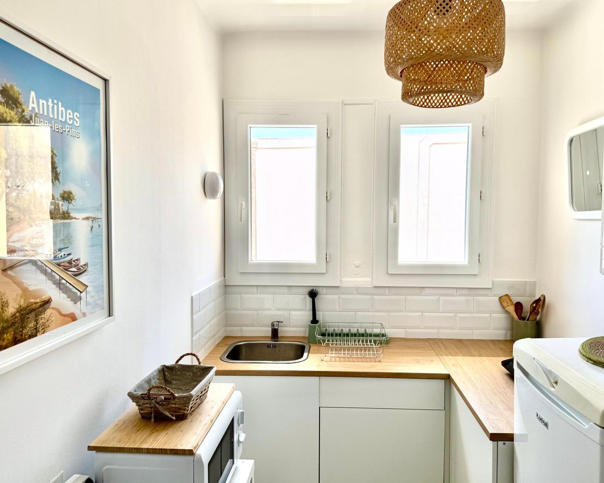 Cozy Studio, Sea View, Old Town, Near Beaches 昂蒂布 外观 照片
